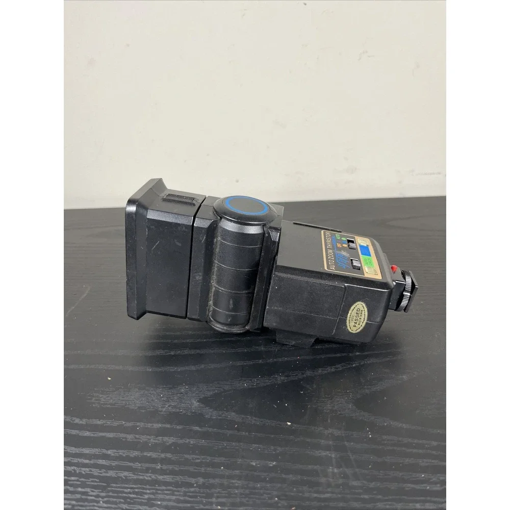 Vintage Crown‎ Auto Zoom TW-3600 Thyristor Camera Flash